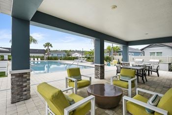 Outdoor lounge seating